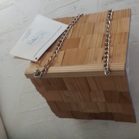 Home Bazzar Floral Butterfly Wooden shingled Handpainted Birdhouse New - Picture 16 of 16